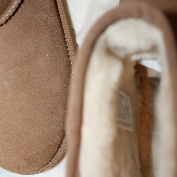 NEW UGG WOMEN'S LOGO‎ MINI ANKLE BOOTS BOOTIES CHESTNUT - Picture 5 of 8